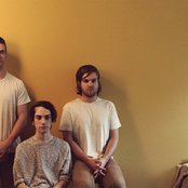 Nest - List pictures