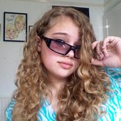 Carrie Hope Fletcher - List pictures