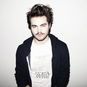 Mikhael Paskalev - List pictures