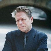 Robert Palmer - List pictures