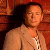 Ali Campbell - List pictures