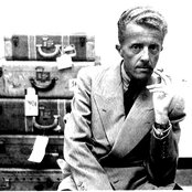 Paul Bowles - List pictures