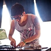 Blackbird Blackbird - List pictures