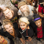 Xavier Rudd & The United Nations - List pictures