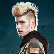 Colton Dixon - List pictures