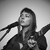 Angel Olsen - List pictures
