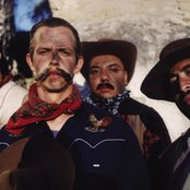 Molotov - List pictures