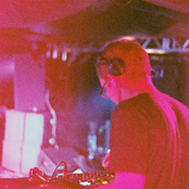 Floating Points - List pictures