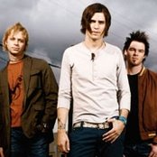 Hinder - List pictures