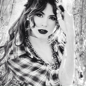 Martina Stoessel - List pictures