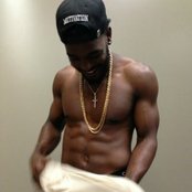 Luke James - List pictures