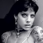 Bif Naked - List pictures