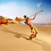 Perry Farrell - List pictures