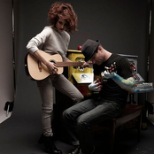 Ash Koley - List pictures