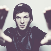 Fakear - List pictures