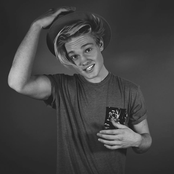 Benjamin - List pictures