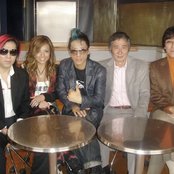 Move - List pictures