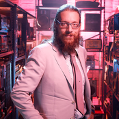 Nicholas David - List pictures