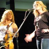 Bomshel - List pictures