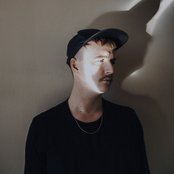 Machinedrum - List pictures