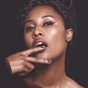 Vv Brown - List pictures