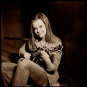 Sierra Hull - List pictures