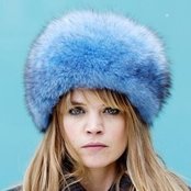 Ingrid Olava - List pictures