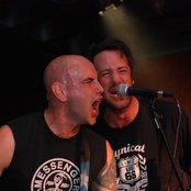 Born To Lose - List pictures