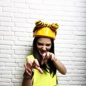 Nina Sublatti - List pictures