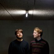 Weval - List pictures