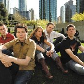 Clumsy Lovers - List pictures