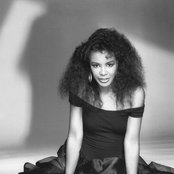 Angela Winbush - List pictures