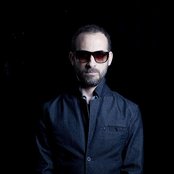 Lucas Santtana - List pictures