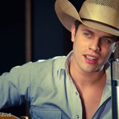 Dustin Lynch - List pictures