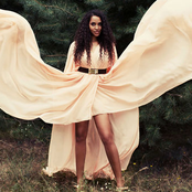 Cassandra Steen - List pictures