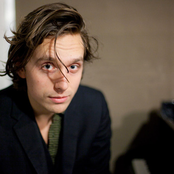 Gabriel Bruce - List pictures