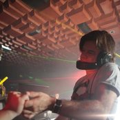 Paul Oakenfold - List pictures