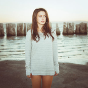Meg Myers - List pictures