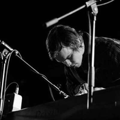 Peter Broderick - List pictures