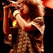 Nneka - List pictures
