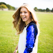 Becky Hill - List pictures
