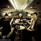 Everything Everything - List pictures