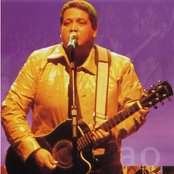 Fernandinho - List pictures