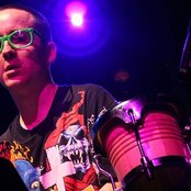 Alexis Taylor - List pictures