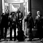 Love Of Lesbian - List pictures