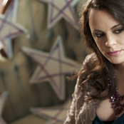 Mindy Smith - List pictures