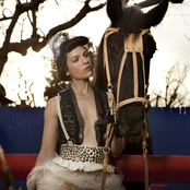 Jesca Hoop - List pictures