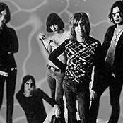 Stooges - List pictures
