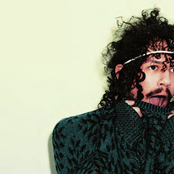 Darwin Deez - List pictures