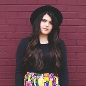 Madi Davis - List pictures